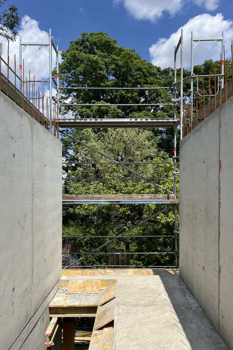 Schneefinkenweg Baustelle Treppenhaus